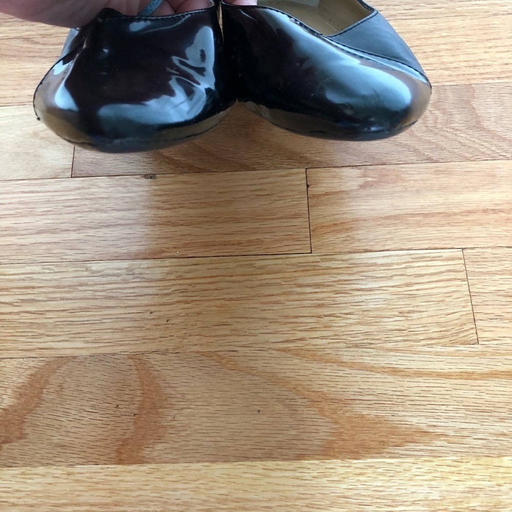 Neiman Marcus Flats Black Leather Pointed Toe 7.5 - Picture 2 of 9